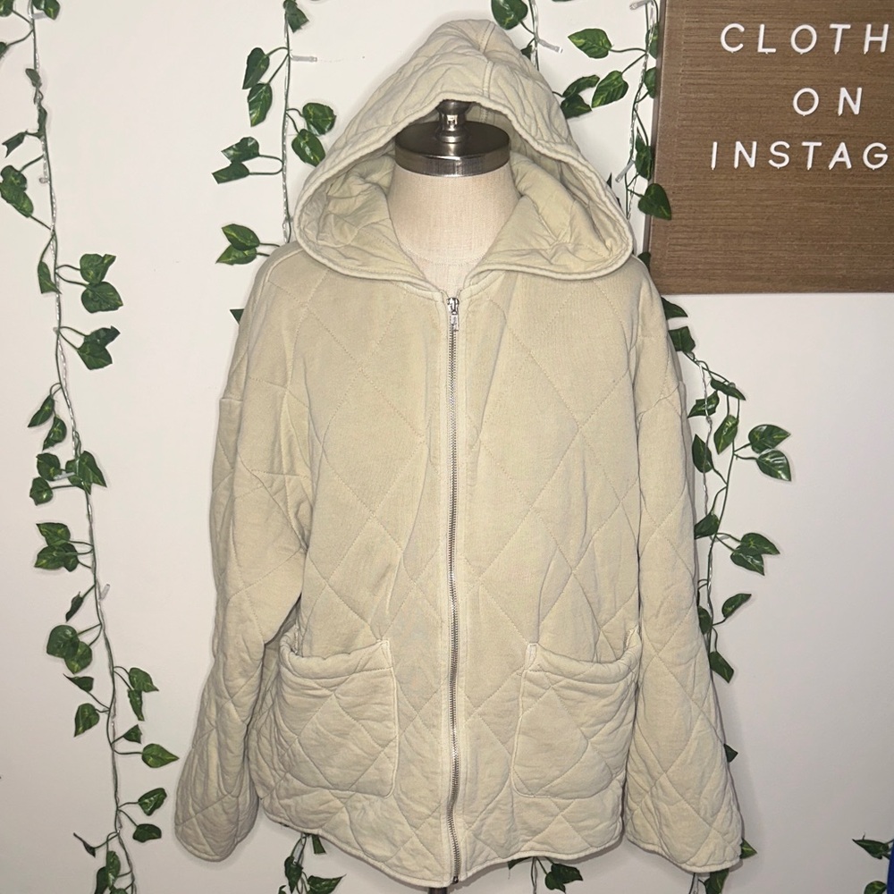 Forever 21 Beige Quilted Hooded Jacket Zip Up Front Pockets Oversized